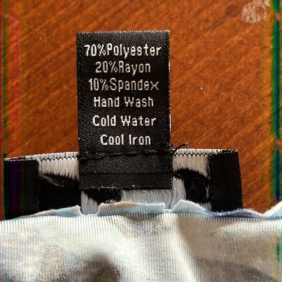 Clara S Blue Animal Print Knit Dress Woman Size Medium Sleeveless Waterfall Neck - Picture 10 of 10